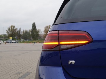 Volkswagen Golf R 2,0 TSI 310 KM DSG7 4Motion &ndash; Więcej Golfa w Golfie